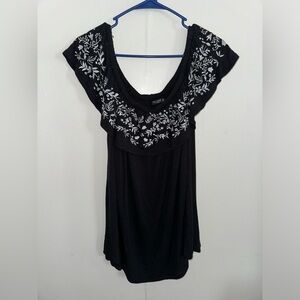 Max Jeans Women’s Off The Shoulder Embroidered Blouse Sz 2X